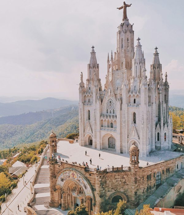 Spain-Tours---Travel-Envy-Trevello