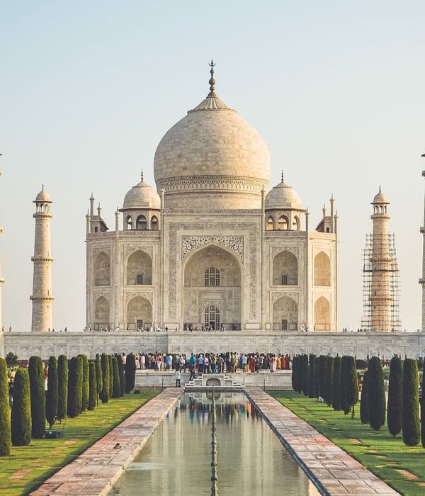 Taj-Mahal-India-Asia---Travel-Envy-Trevello